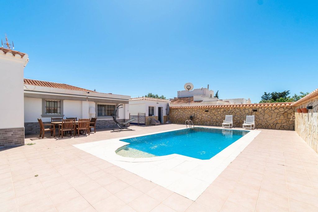 Maison de luxe à vendre à Torrevieja, 530 000 €, Photo 1