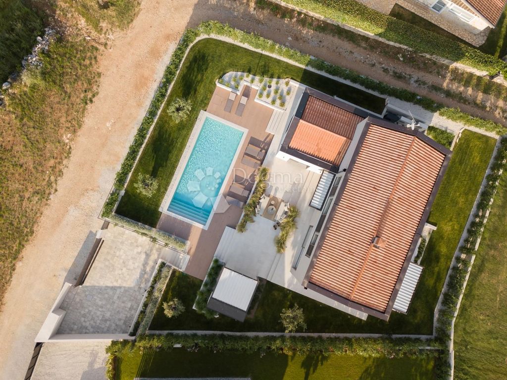 Maison de luxe à vendre à Vrsar, 1 400 000 €, Photo 5