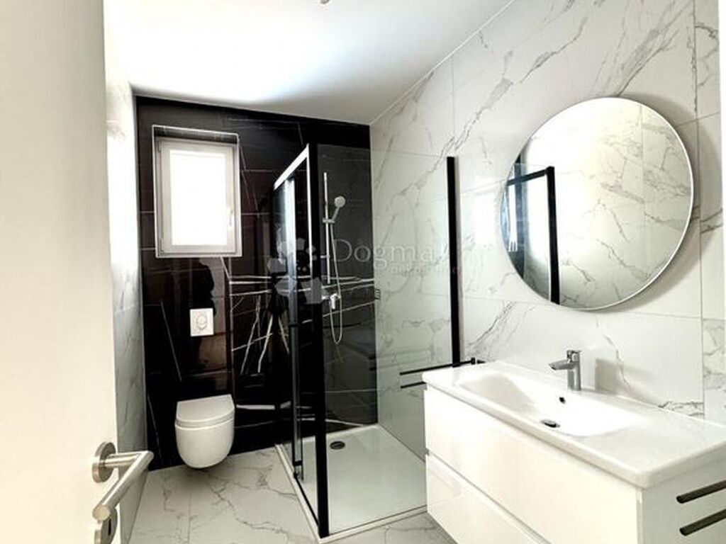Luxury Apartment for sale in Novigrad, 525 000 €, Photo 5