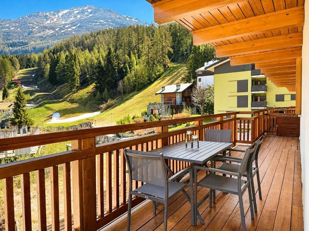 Luxury Apartment for sale in Madesimo, 790 000 €, Photo 1