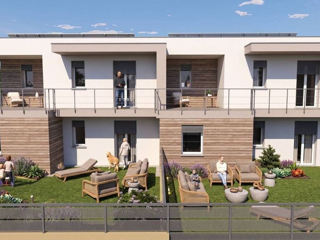 Luxury House for sale in Gavirate, 464 000 €, Photo 1