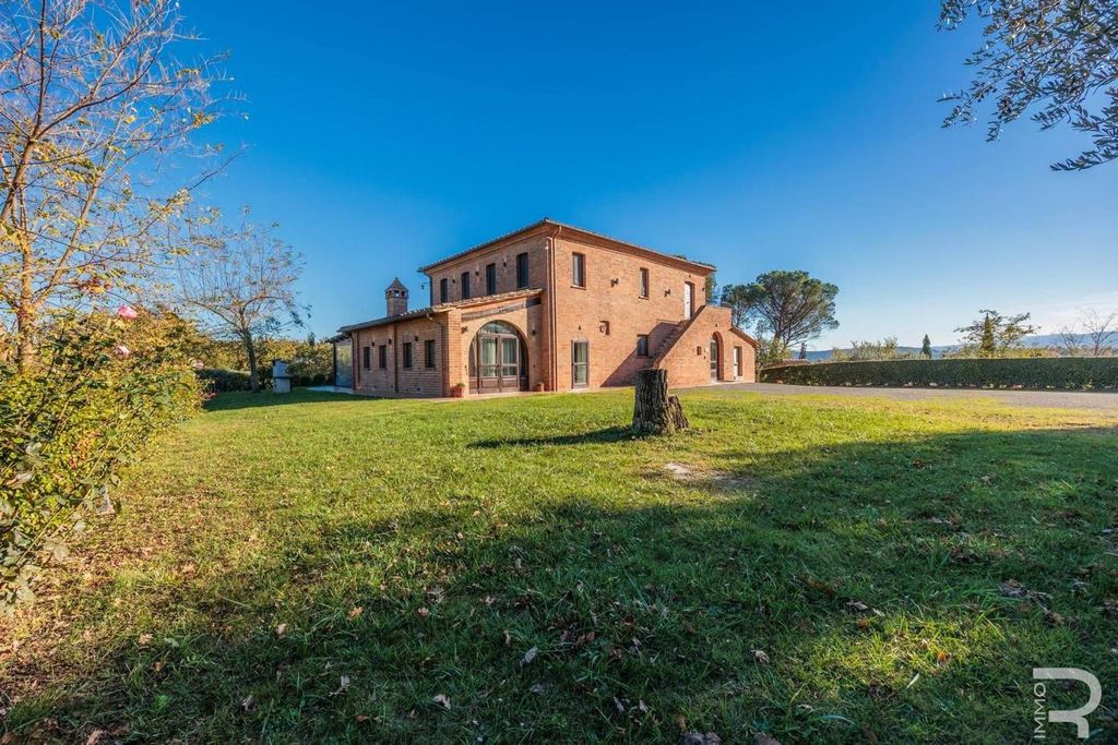 Luxury House for sale in Chiusi, 1 490 000 €, Photo 2