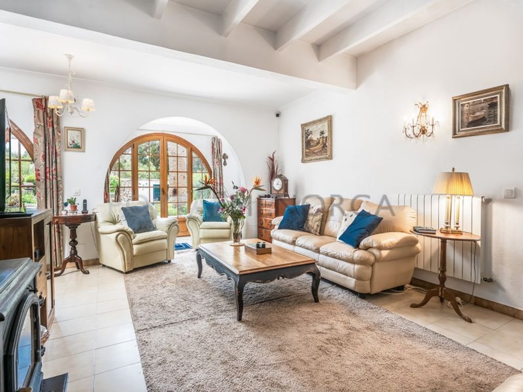 Luxury House for sale in Es Castell, 699 000 €, Photo 3