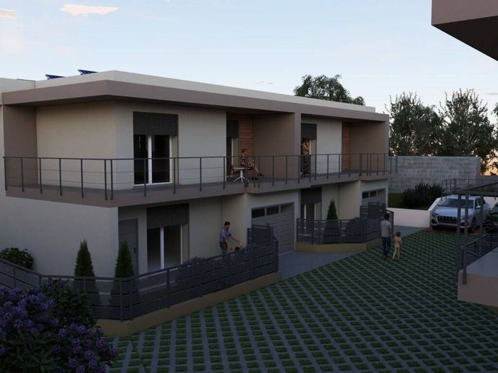 Luxury House for sale in Gavirate, 464 000 €, Photo 5
