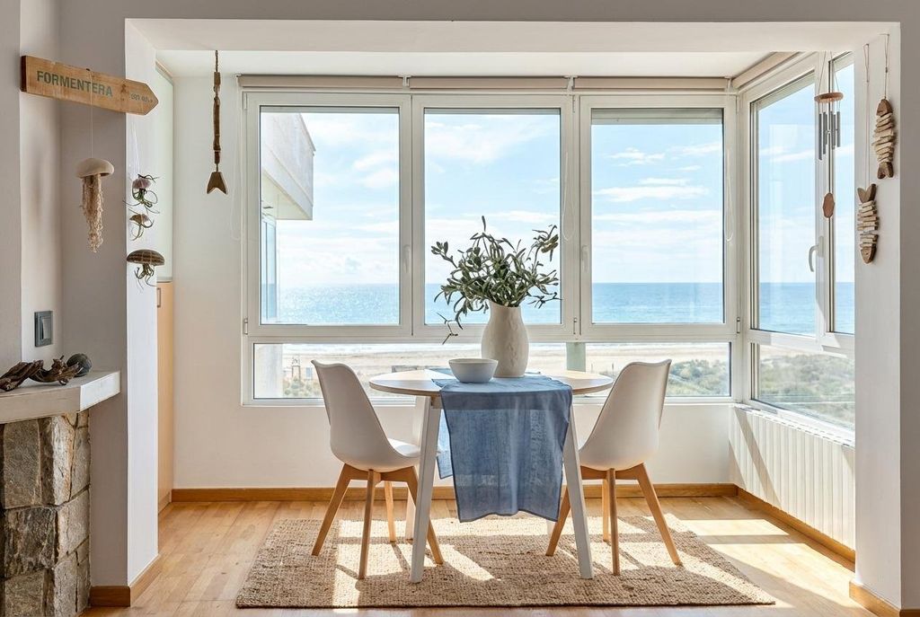 Appartement de luxe à vendre à Castelldefels, 650 000 €, Photo 1