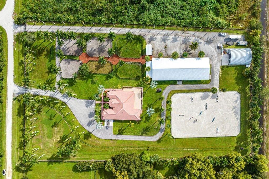 Luxury House for sale in Wellington, 3 702 039 €, Photo 1
