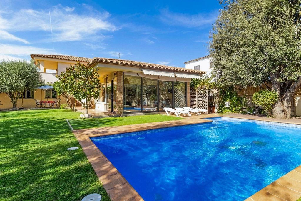 Luxury House for sale in L Escala, 1 190 000 €, Photo 2