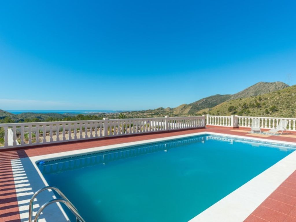 Maison de luxe à vendre à Aigües, 750 000 €, Photo 2