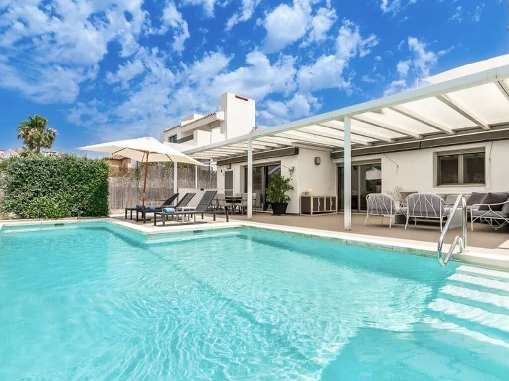 Maison de luxe à vendre à Marbella, 1 650 000 €, Photo 3