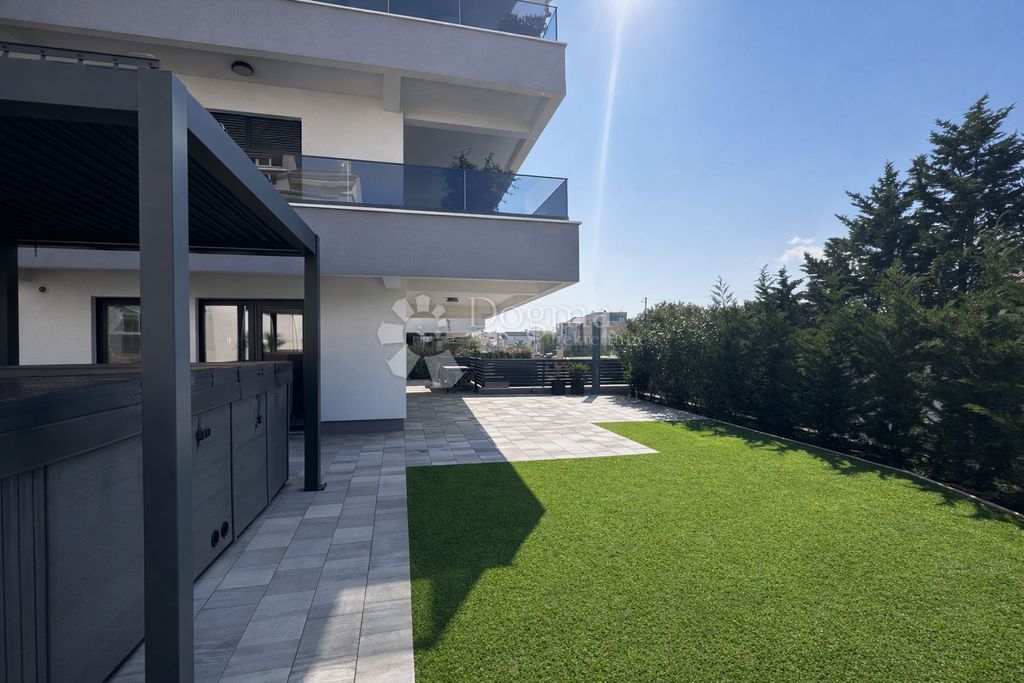 Luxury Apartment for sale in Zadar, 445 000 €, Photo 4