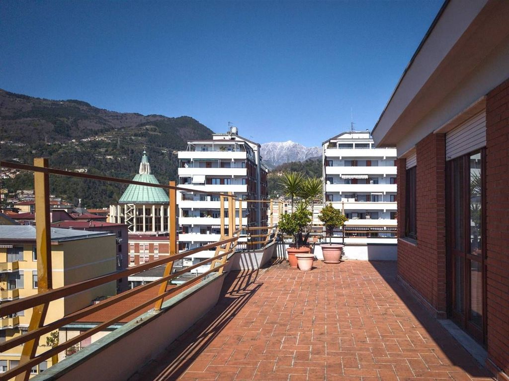 Luxury Apartment for sale in Massa, 590 000 €, Photo 5