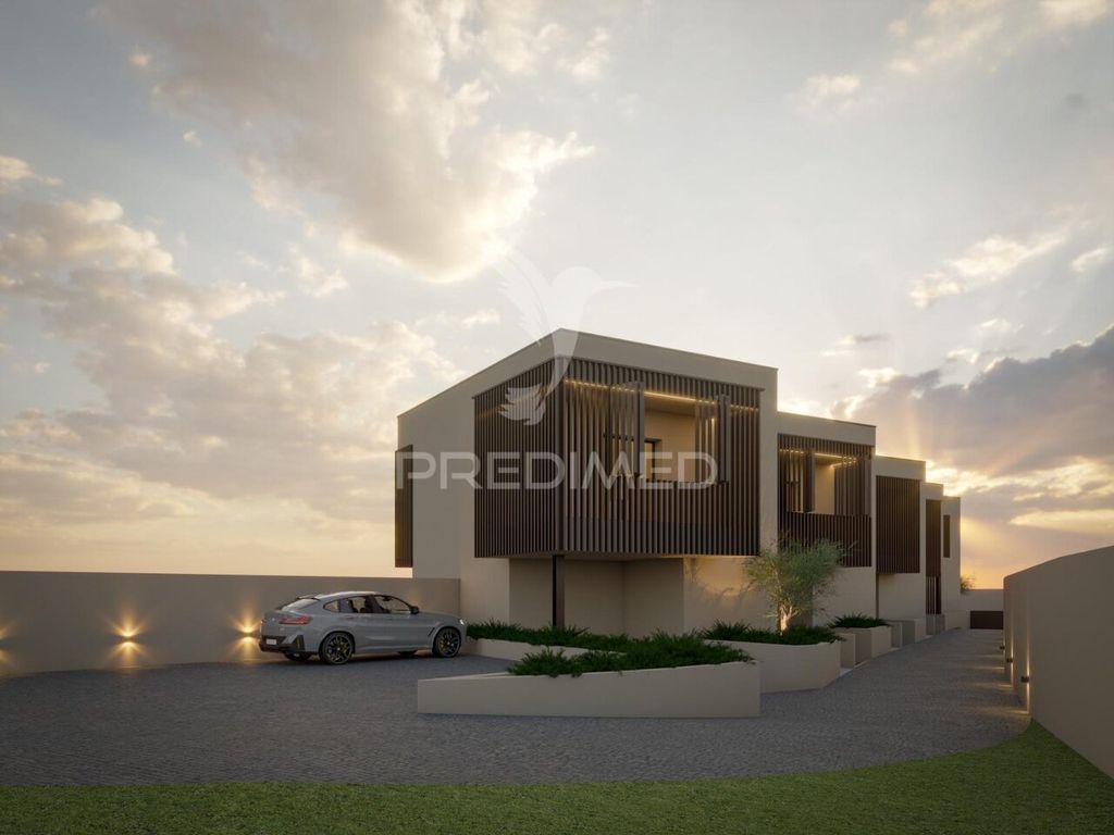 Luxury House for sale in Portimão, 905 000 €, Photo 1