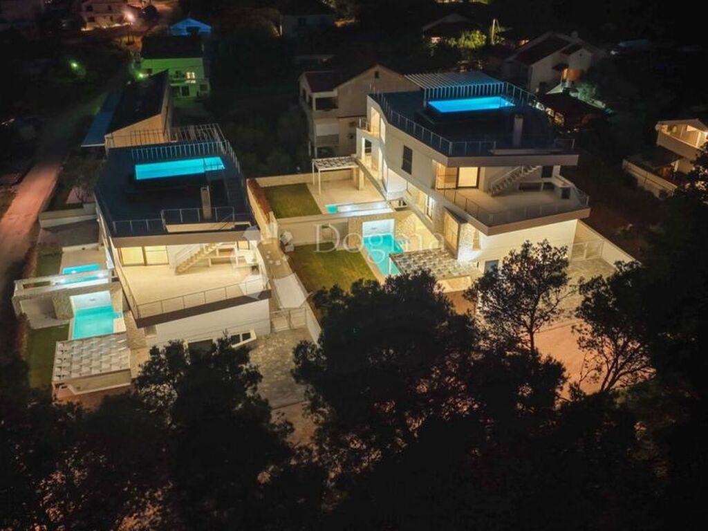 Luxury Apartment for sale in Zadar, 673 000 €, Photo 2