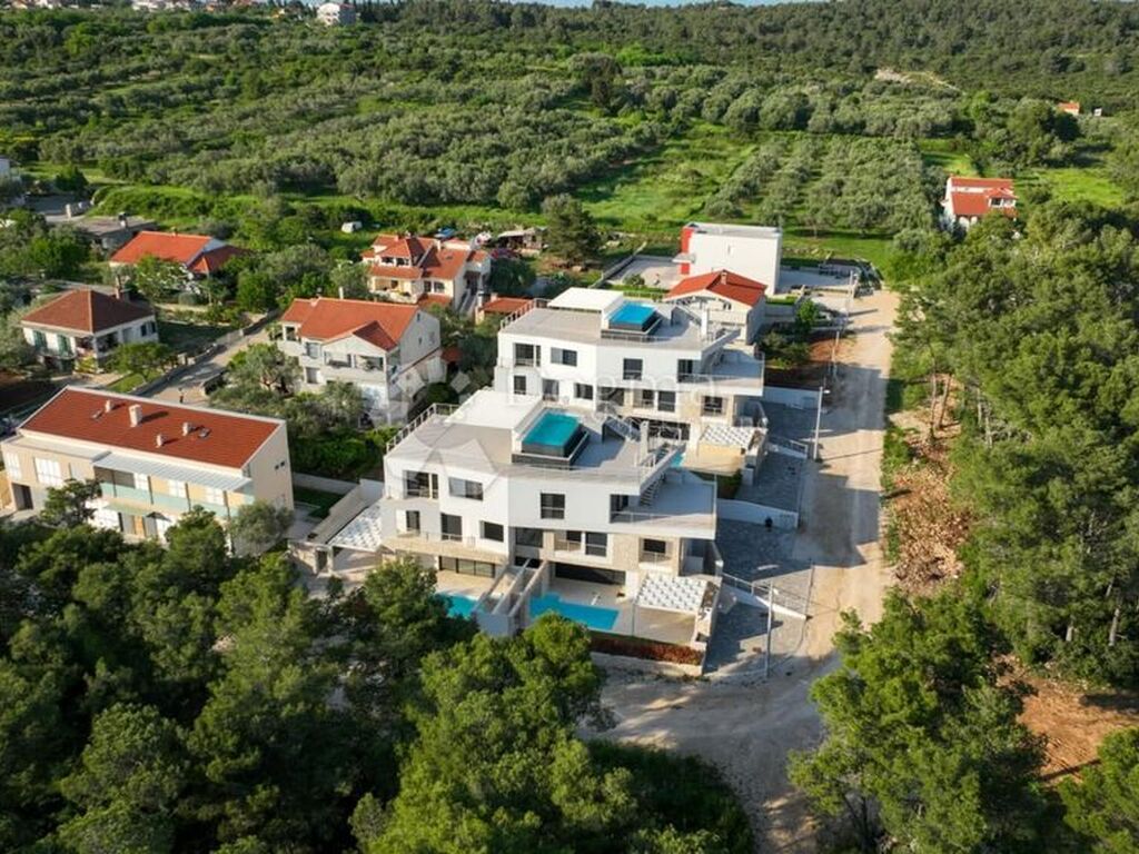 Luxury Apartment for sale in Zadar, 719 000 €, Photo 3