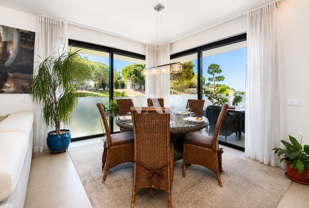 Luxury Apartment for sale in Quarteira, 725 000 €, Photo 4