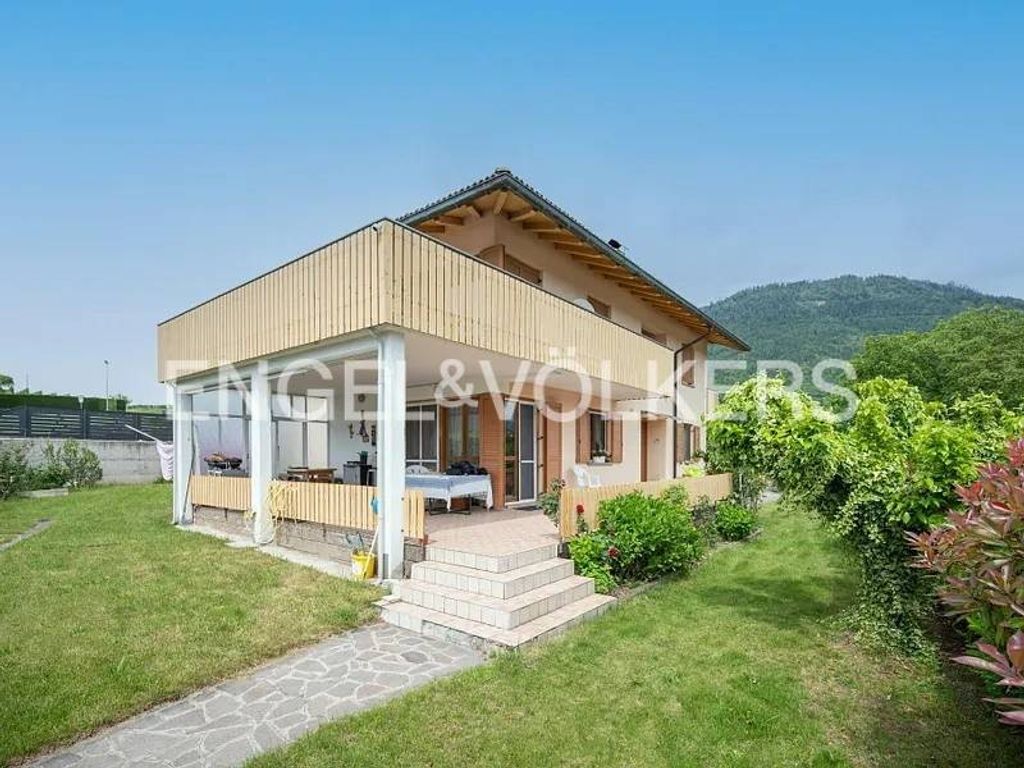 Maison de luxe à vendre à Tenna, 630 000 €, Photo 4