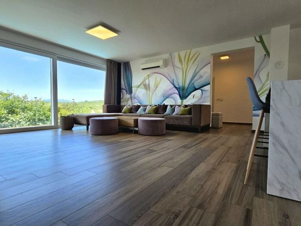 Maison de luxe à vendre à Krasica, 790 000 €, Photo 1