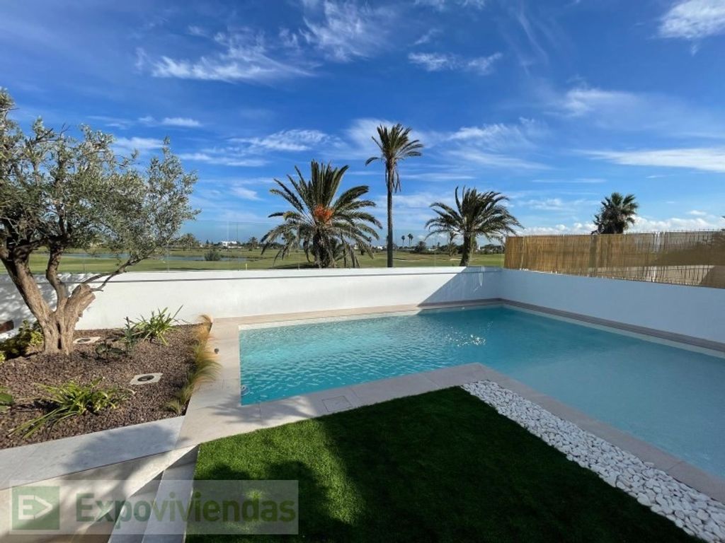 Maison de luxe à vendre à Los Alcázares, 638 990 €, Photo 1