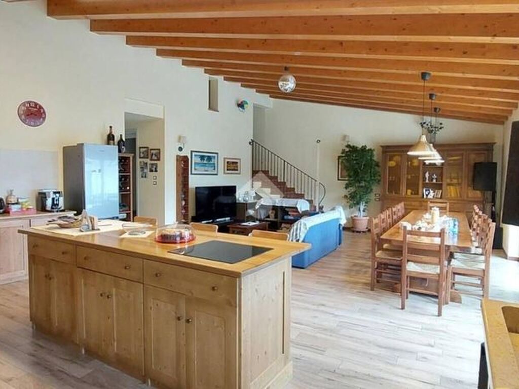 Maison de luxe à vendre à Caprino Veronese, 475 000 €, Photo 6