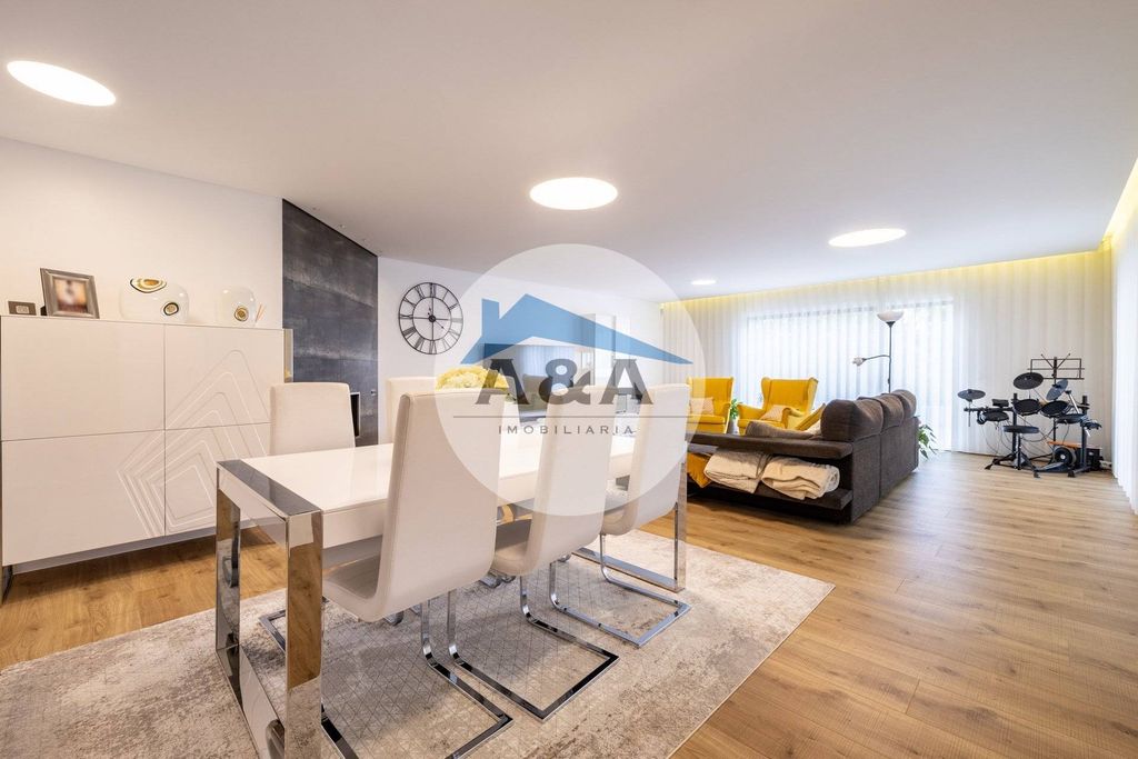 Maison de luxe à vendre à Leiria, 649 000 €, Photo 7