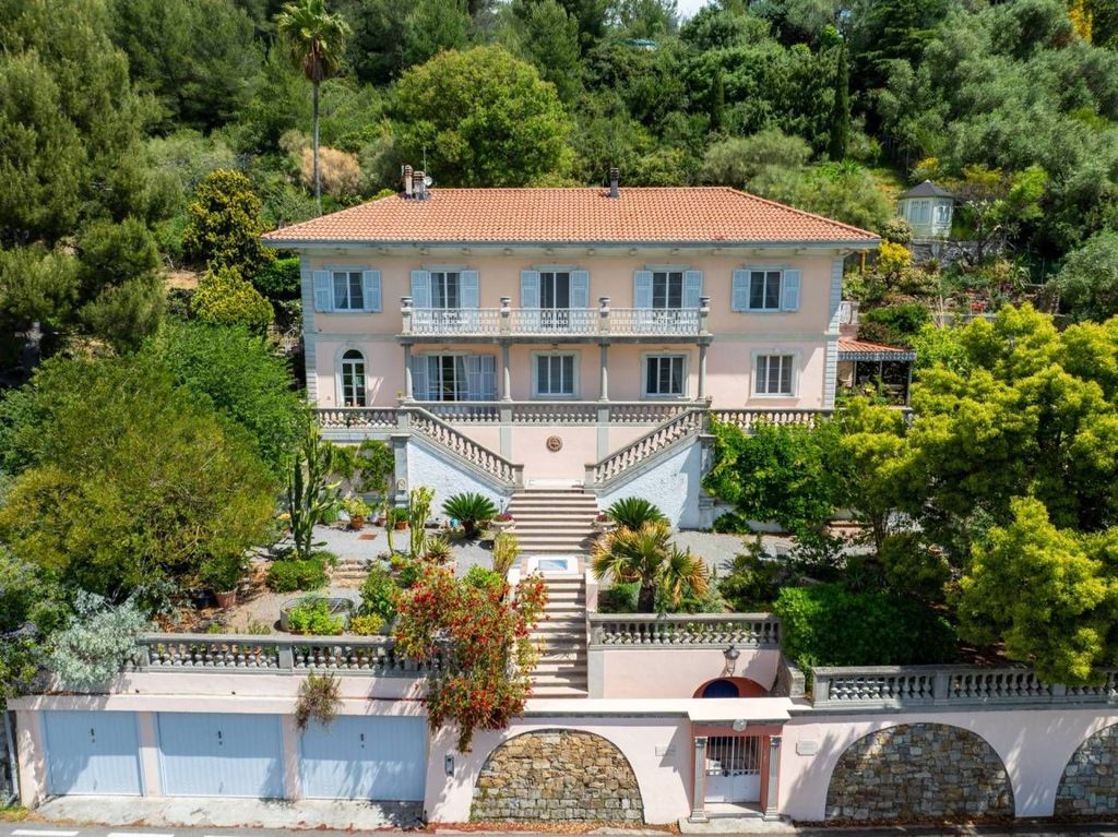 Luxury House for sale in San Remo, 1 100 000 €, Photo 1