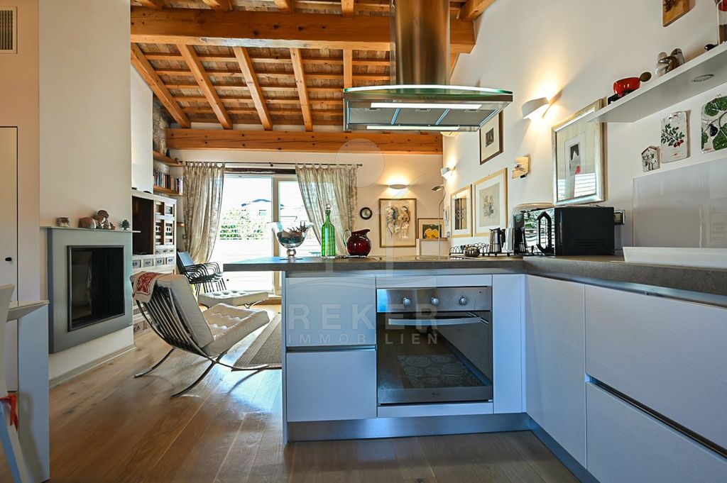 Appartement de luxe à vendre à Novigrad, 510 000 €, Photo 2