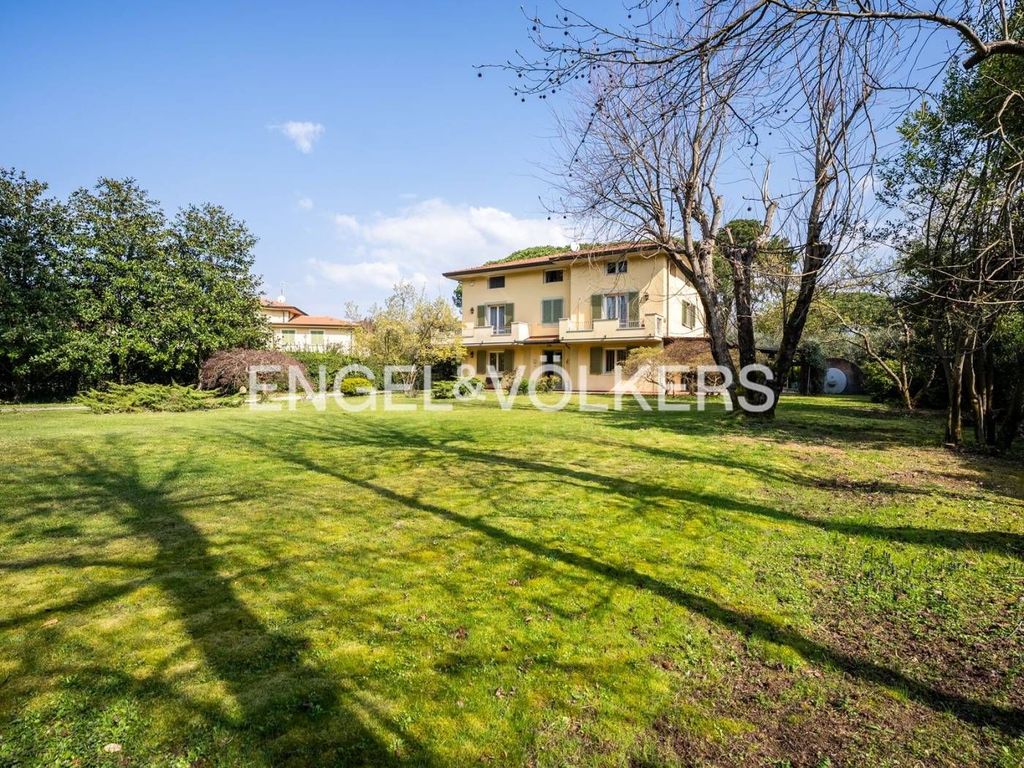 Luxury House for sale in Massa, 2 400 000 €, Photo 2