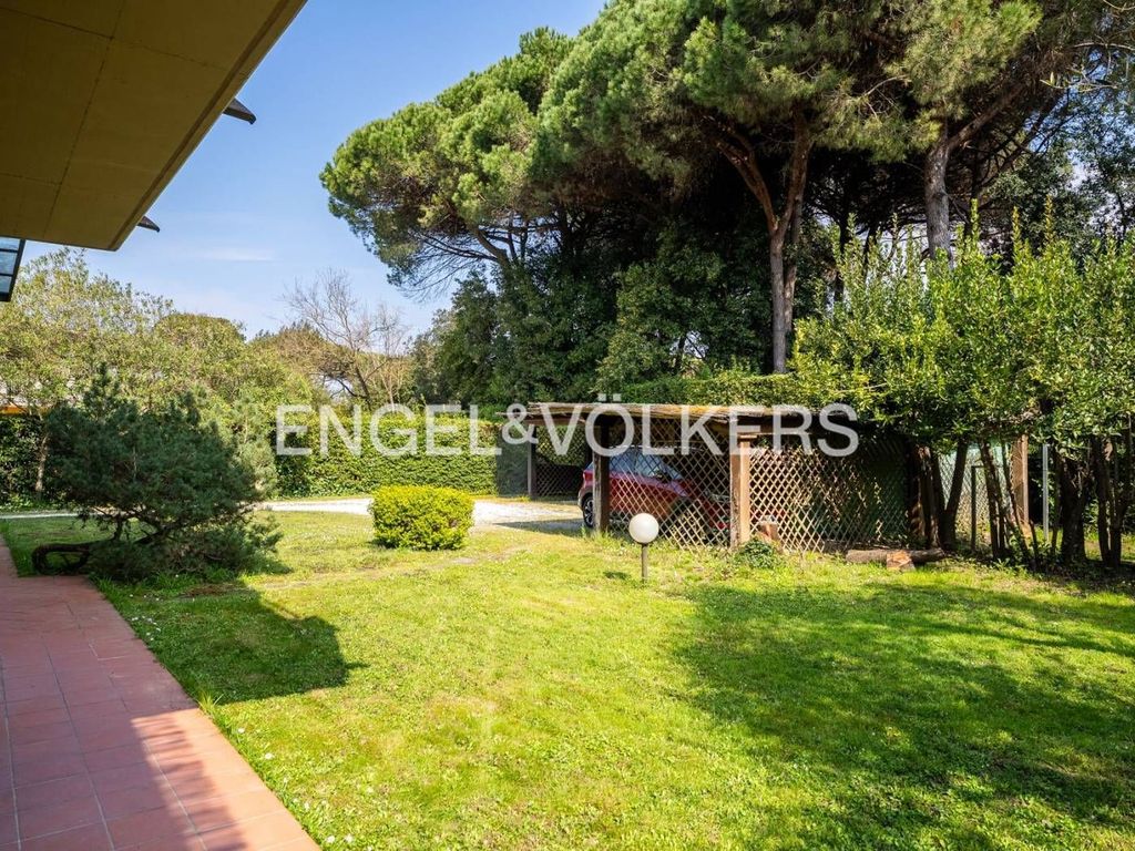 Luxury House for sale in Massa, 2 400 000 €, Photo 4