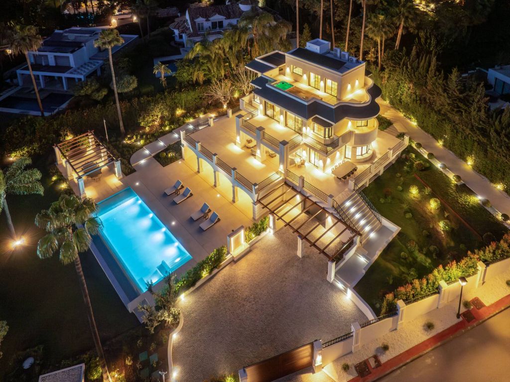 Maison de luxe à vendre à Marbella, 10 500 000 €, Photo 2