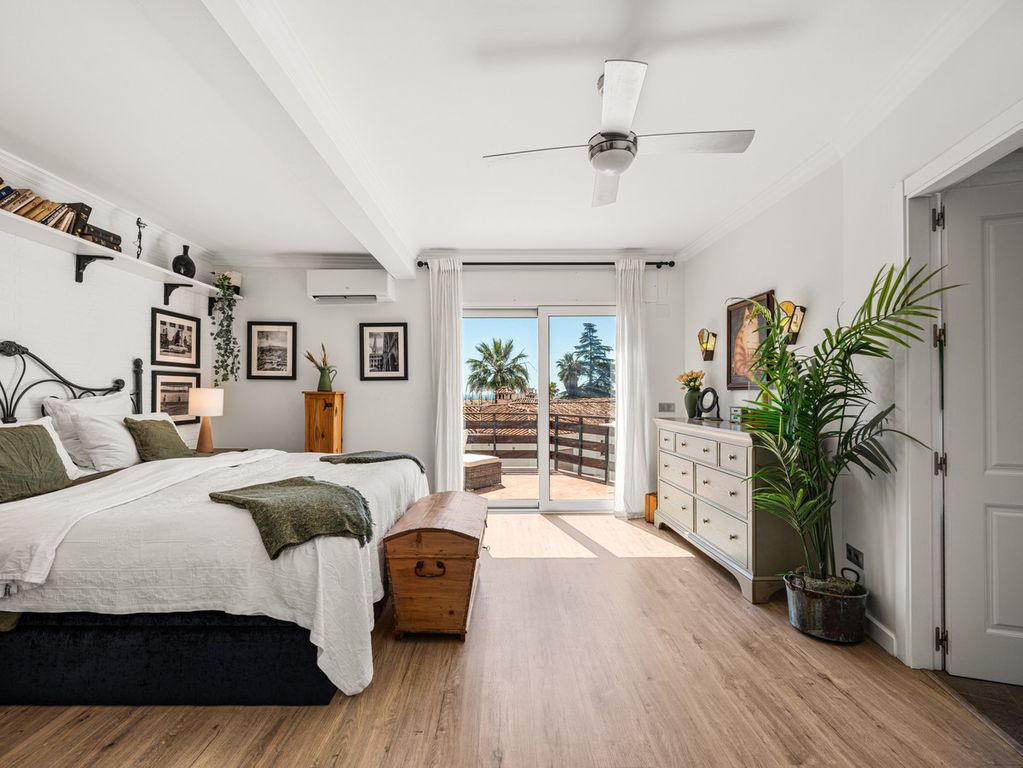 Maison de luxe à vendre à Marbella, 1 500 000 €, Photo 2