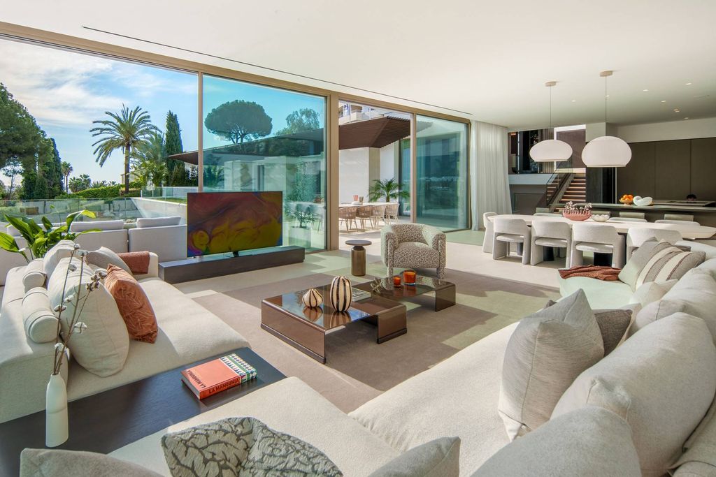 Luxury House for sale in Nueva Andalucia, 11 750 000 €, Photo 4