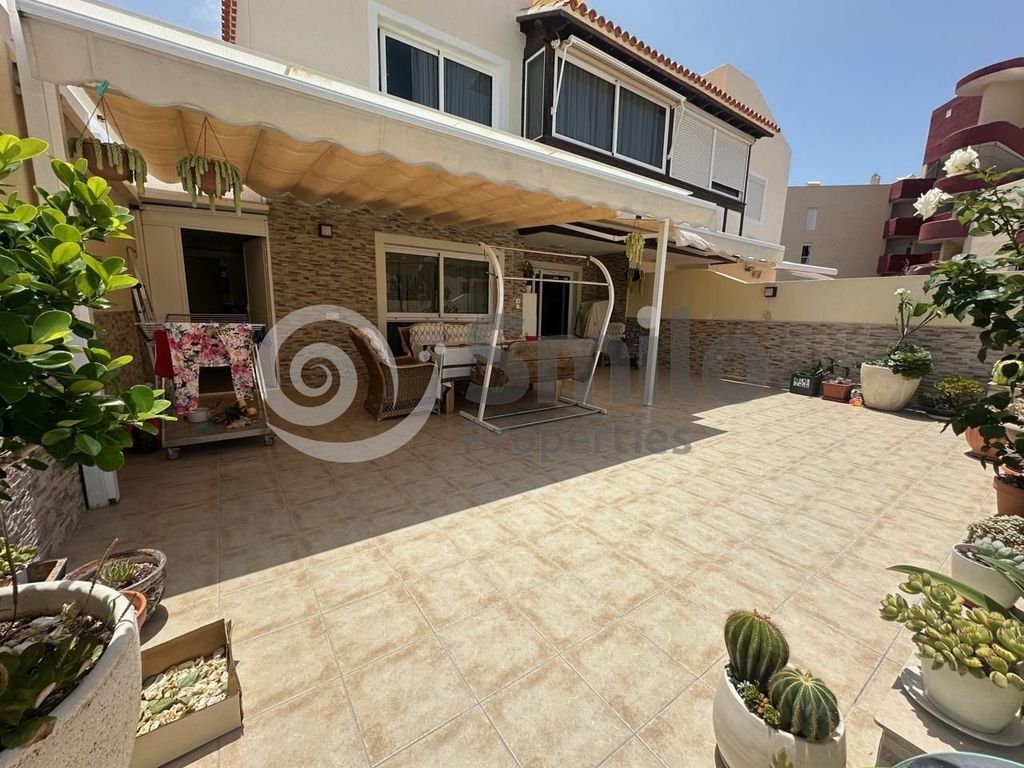 Maison de luxe à vendre à Adeje, 740 000 €, Photo 1