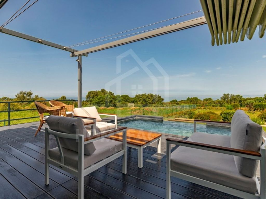 Luxury House for sale in Sesimbra, 880 000 €, Photo 1