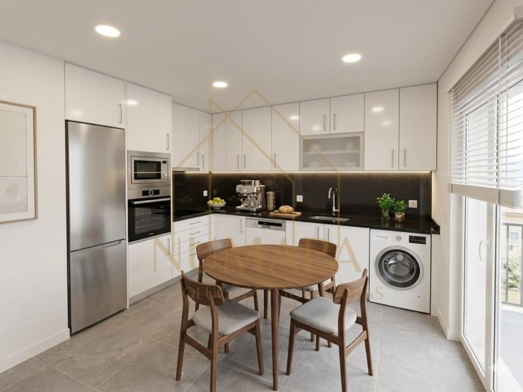 Luxury Apartment for sale in Seixal, 520 000 €, Photo 1