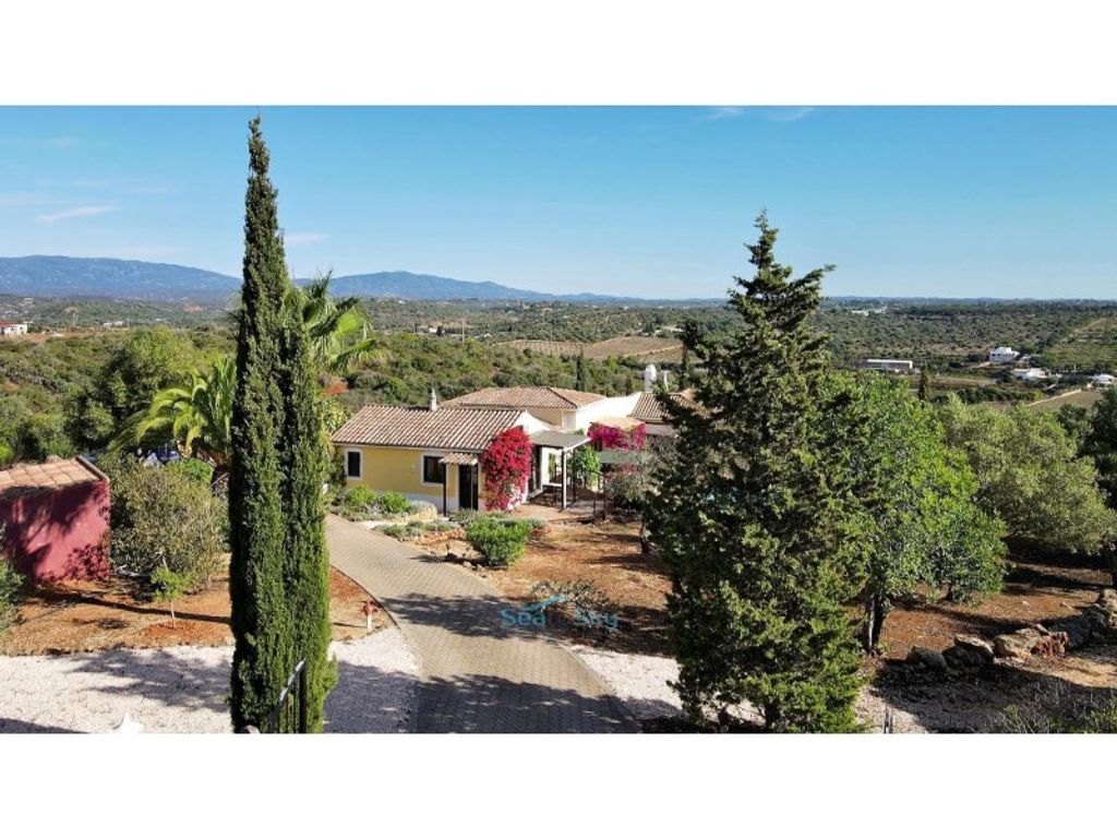 Luxury House for sale in Portimão, 895 000 €, Photo 5