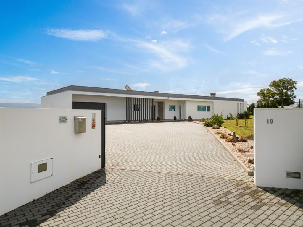 Luxury House for sale in Alcobaça, 895 000 €, Photo 2