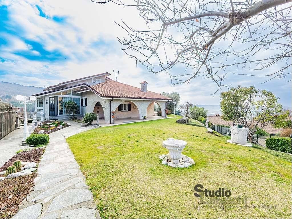 Maison de luxe à vendre à Ello, 495 000 €, Photo 1