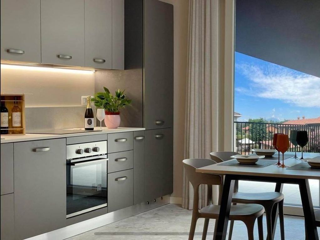 Appartement de luxe à vendre à Lazise, 735 000 €, Photo 2