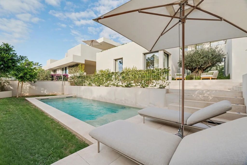 Luxury House for sale in Bendinat, 10 900 000 €, Photo 1