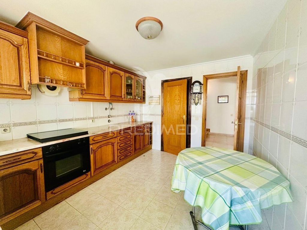 Luxury House for sale in Portimão, 615 000 €, Photo 2
