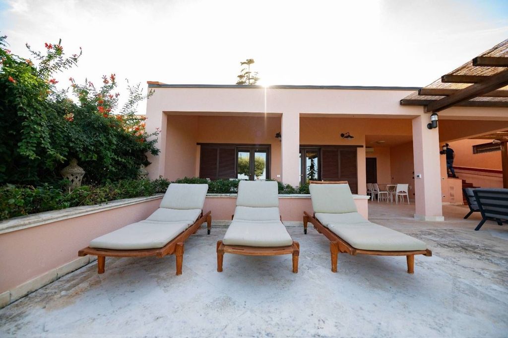 Luxury House for sale in Castellammare Del Golfo, 750 000 €, Photo 2