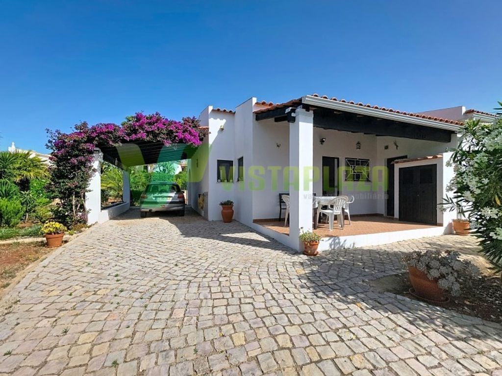 Luxury House for sale in Portimão, 665 000 €, Photo 4
