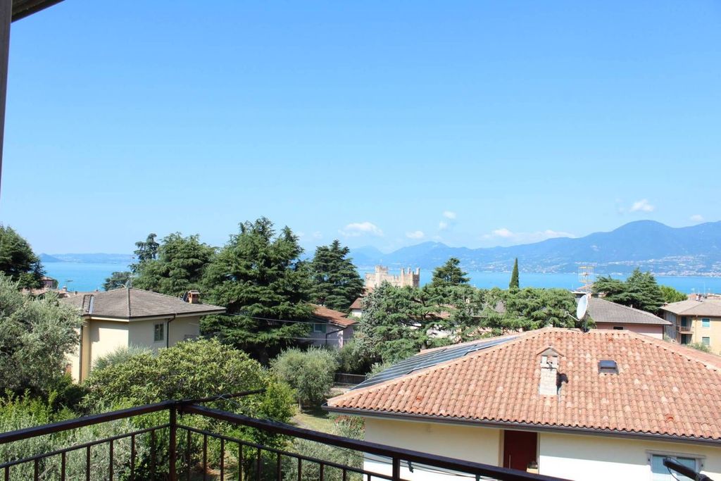Appartement de luxe à vendre à Torri Del Benaco, 1 080 000 €, Photo 1