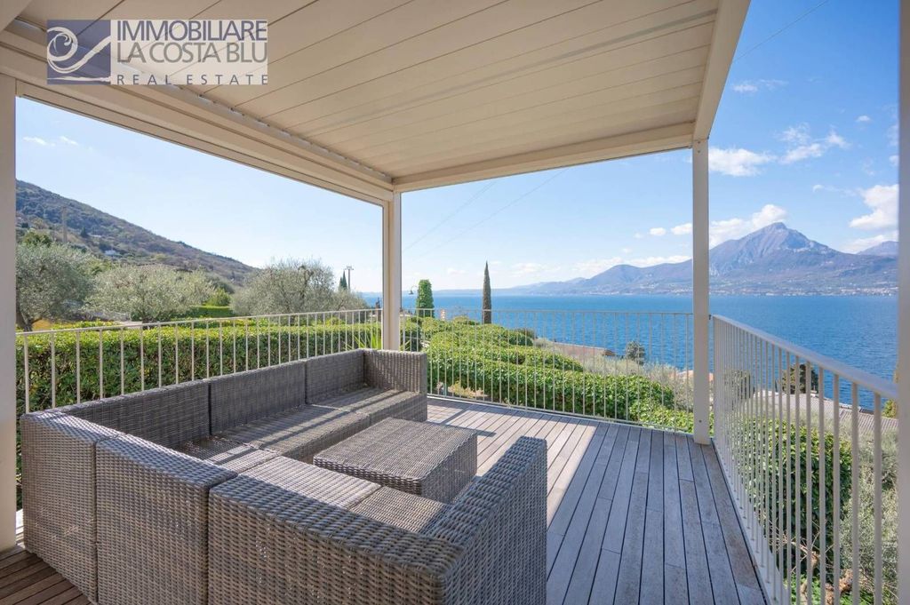Luxury House for sale in Torri Del Benaco, 850 000 €, Photo 1