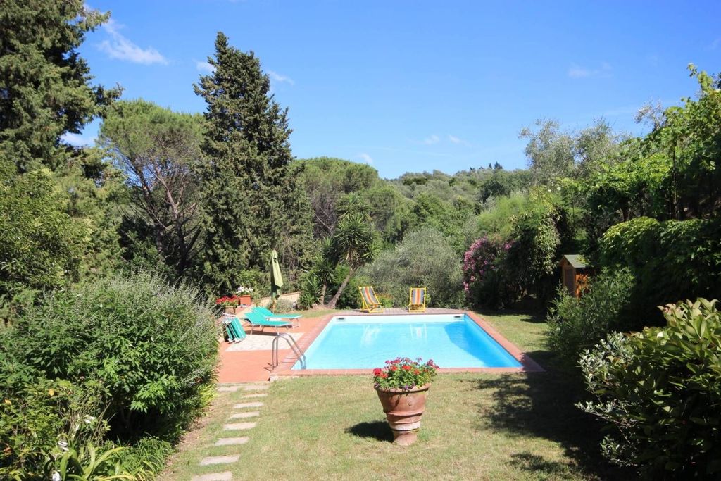 Maison de luxe à vendre à Lucca, 850 000 €, Photo 1