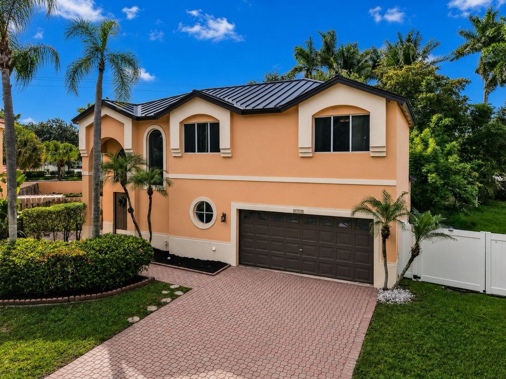 Maison de luxe à vendre à Hollywood Beach Gardens, 632 320 €, Photo 1
