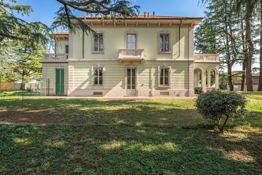 Luxury House for sale in Monza, 1 650 000 €, Photo 4