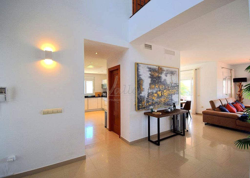 Luxury House for sale in Manilva, 1 395 000 €, Photo 5