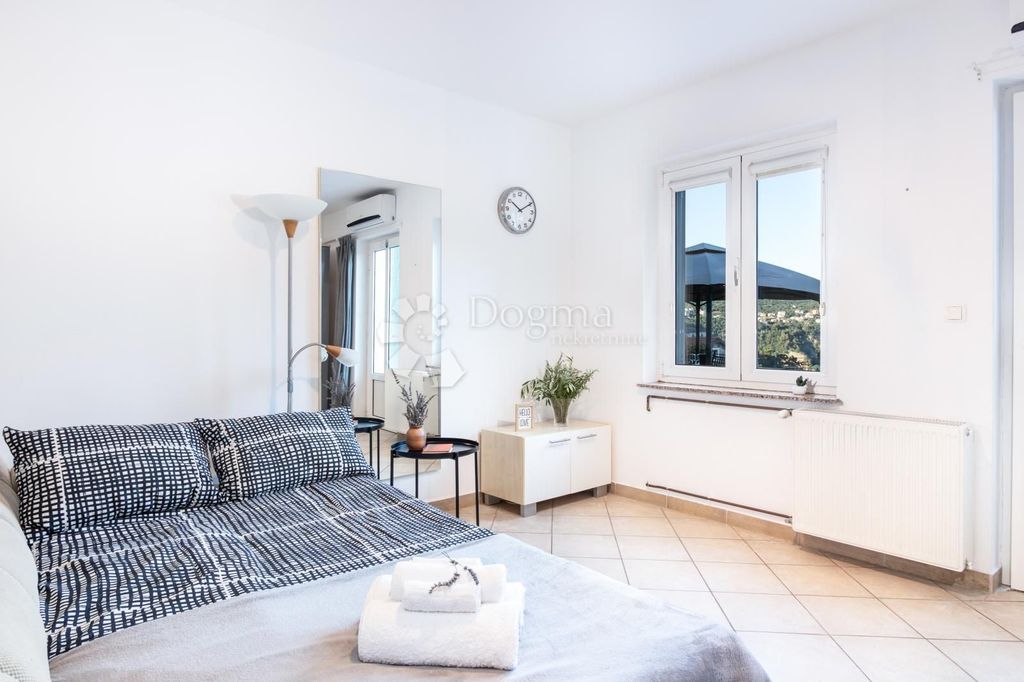 Luxury Apartment for sale in Opatija, 760 000 €, Photo 6