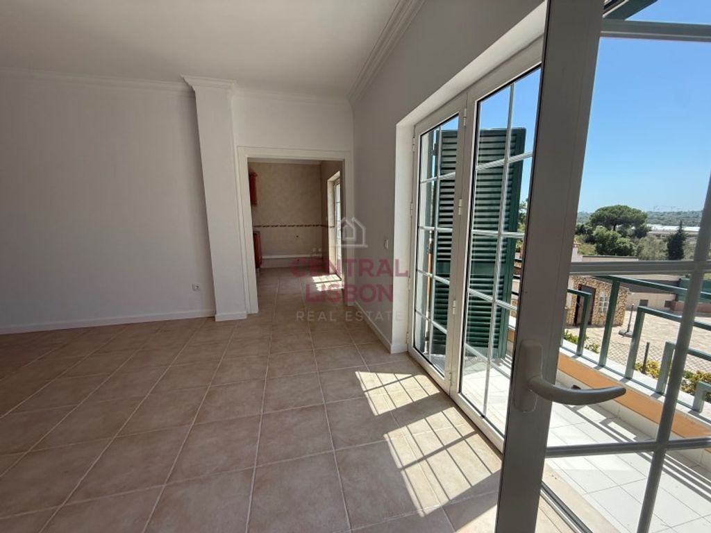 Maison de luxe à vendre à Setúbal, 575 000 €, Photo 7